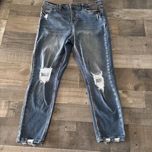 NOBO No Boundaries Jean Size 15 Skinny High Rise Distressed lived in vintage